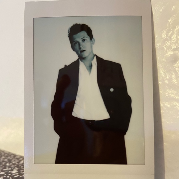 Tom Holland Polaroids - Picture 8 of 15